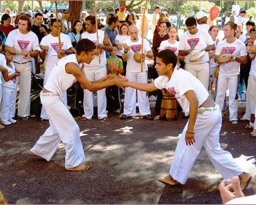 Capoeira é Luta ou Dança? Conheça a história do seu surgimento…