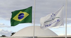 Moeda Única do Mercosul: Vantagens e Desvantagens.